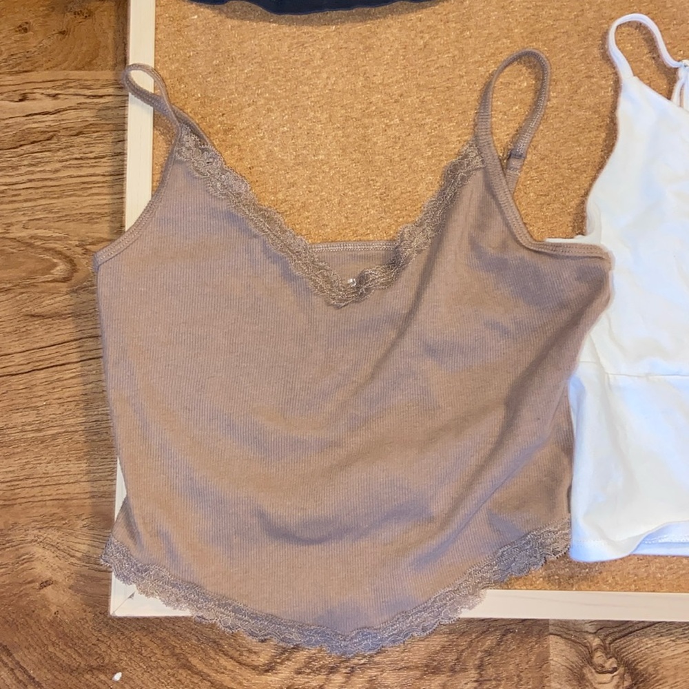 Cute Tanks - Picture 4 of 5